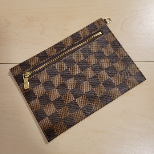 Pochette louis vuitton damier - louis,